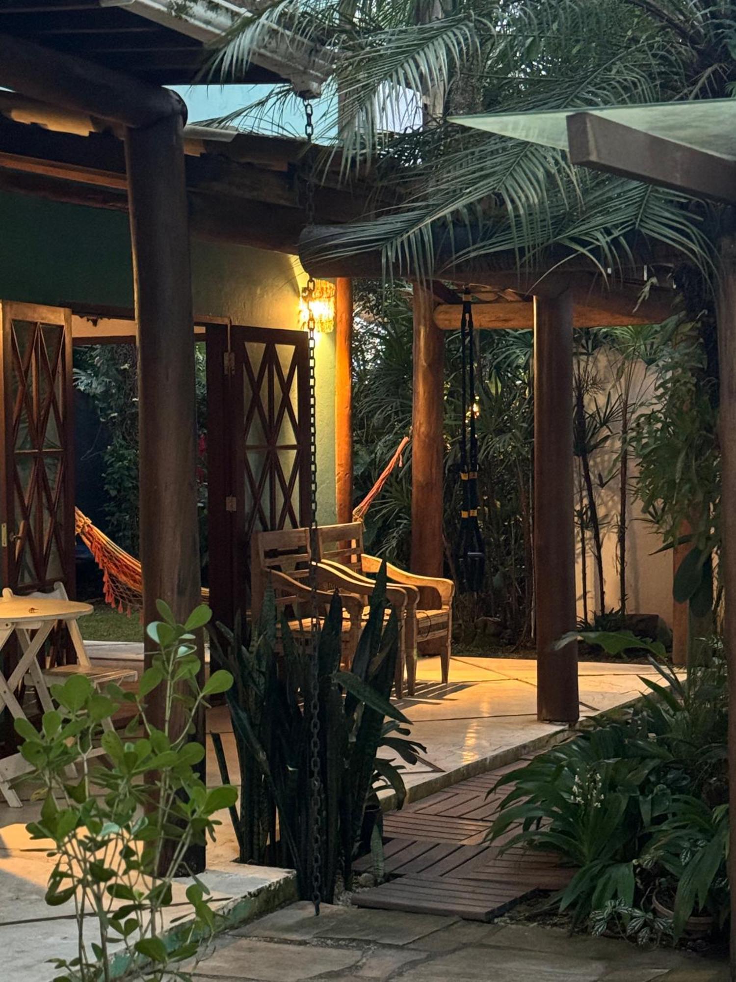 Pouso Sabia Suites Парати Екстериор снимка